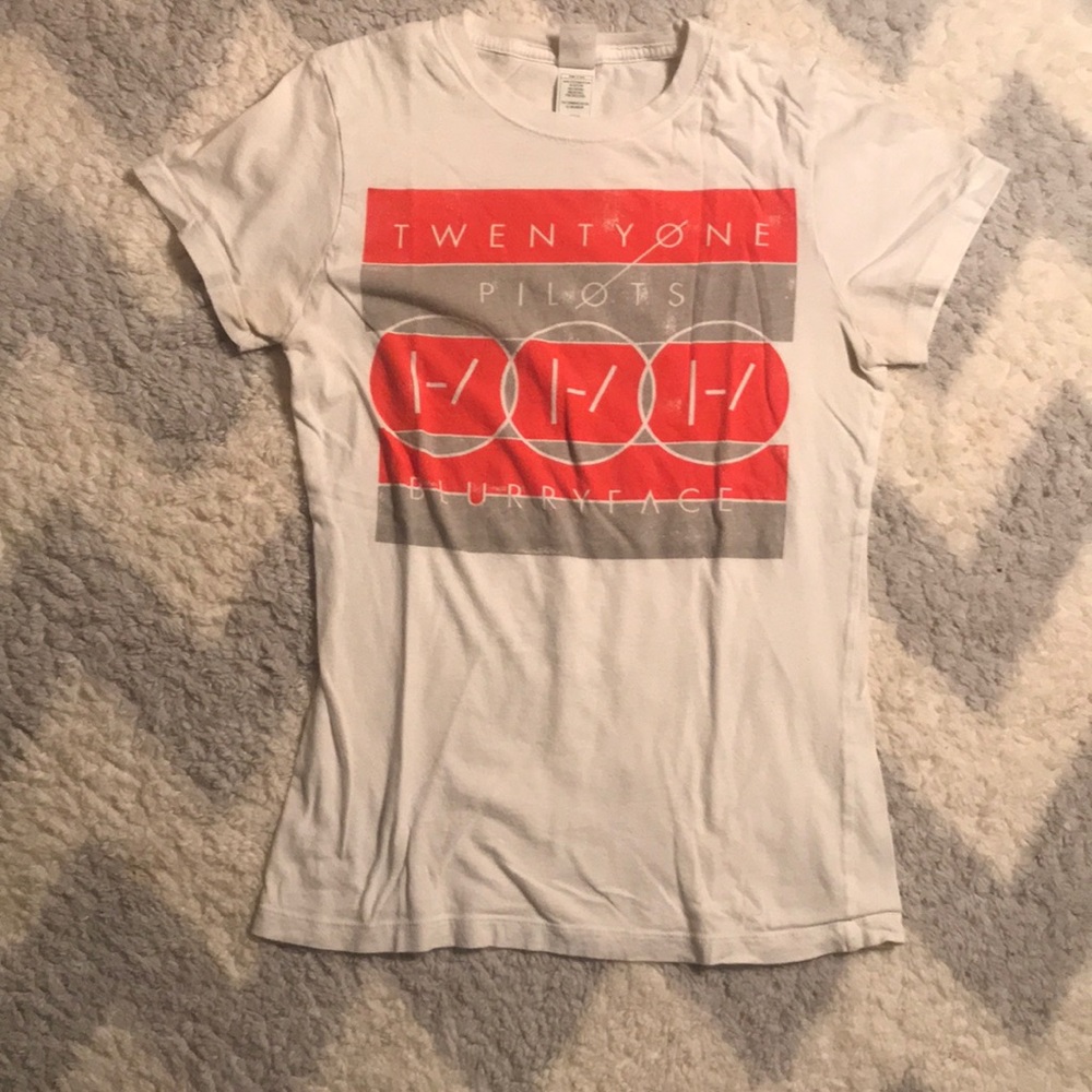 Twenty One Pilots Woman’s Cut T-shirt Size Small